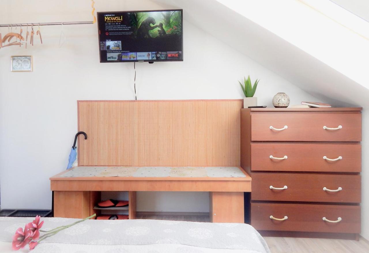 Apartman Castle View เชสกี้ครุมลอฟ ภายนอก รูปภาพ
